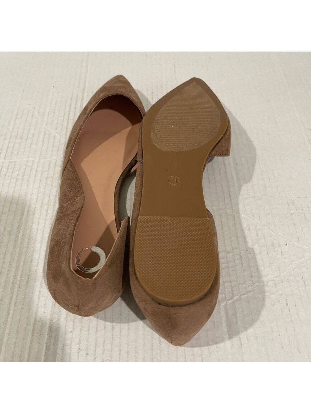 Women’s Journee Collection Ester Brown Faux Suede Pointy Toe Size 11 US! - Picture 11 of 11